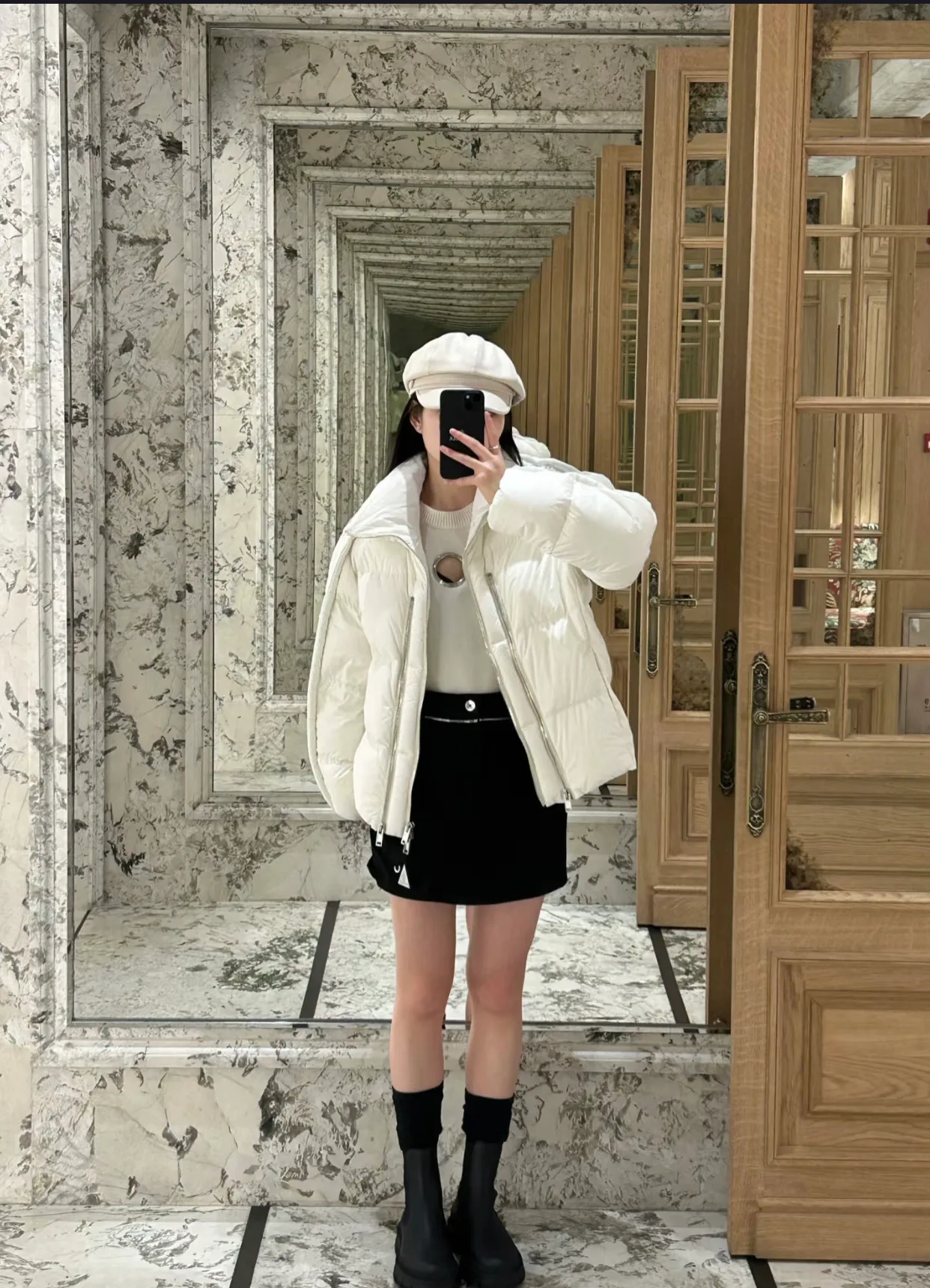 Куртки И Пуховики Женские Moncler 19322725