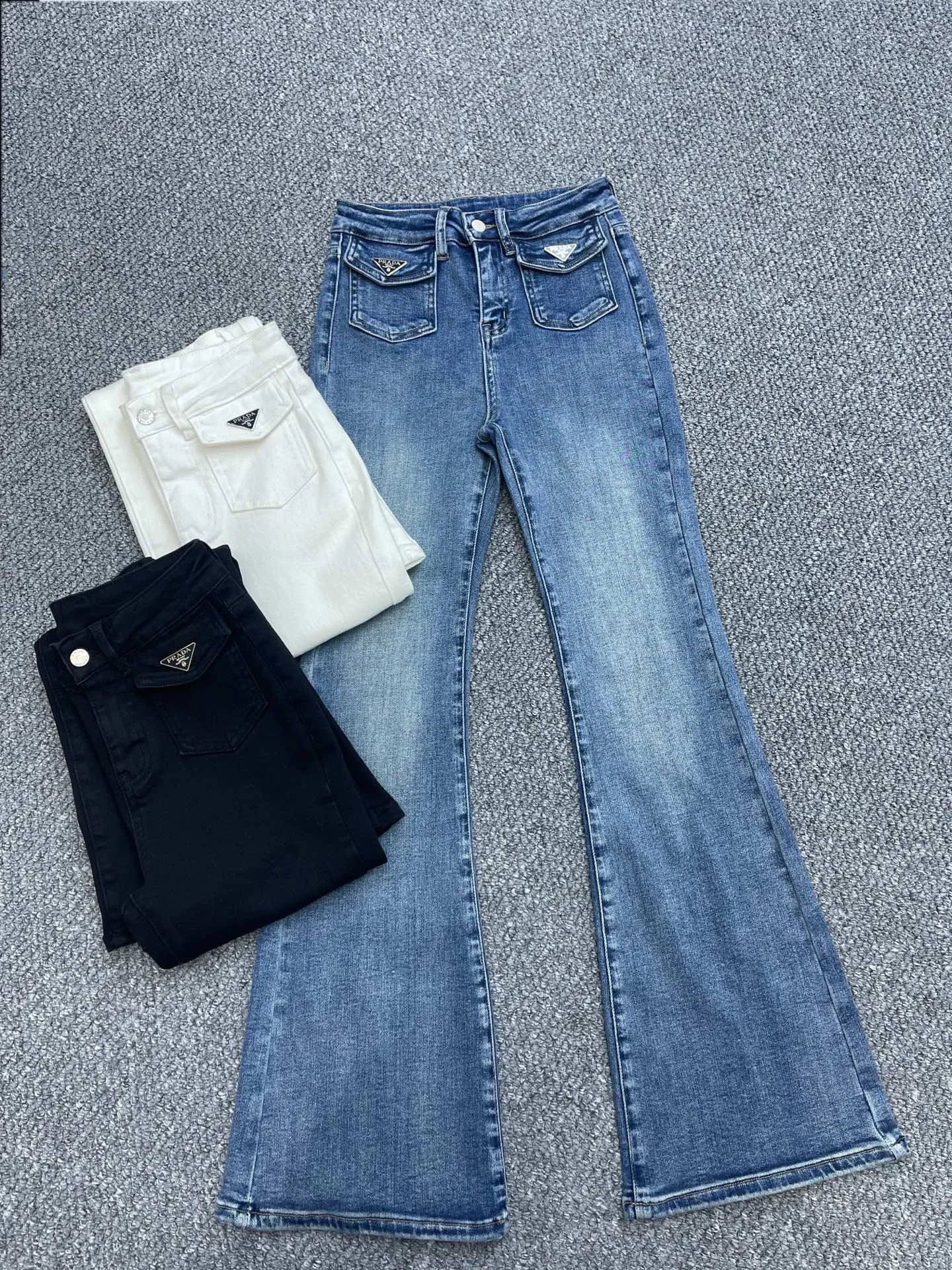 Джинсы Женские Prada 19403768