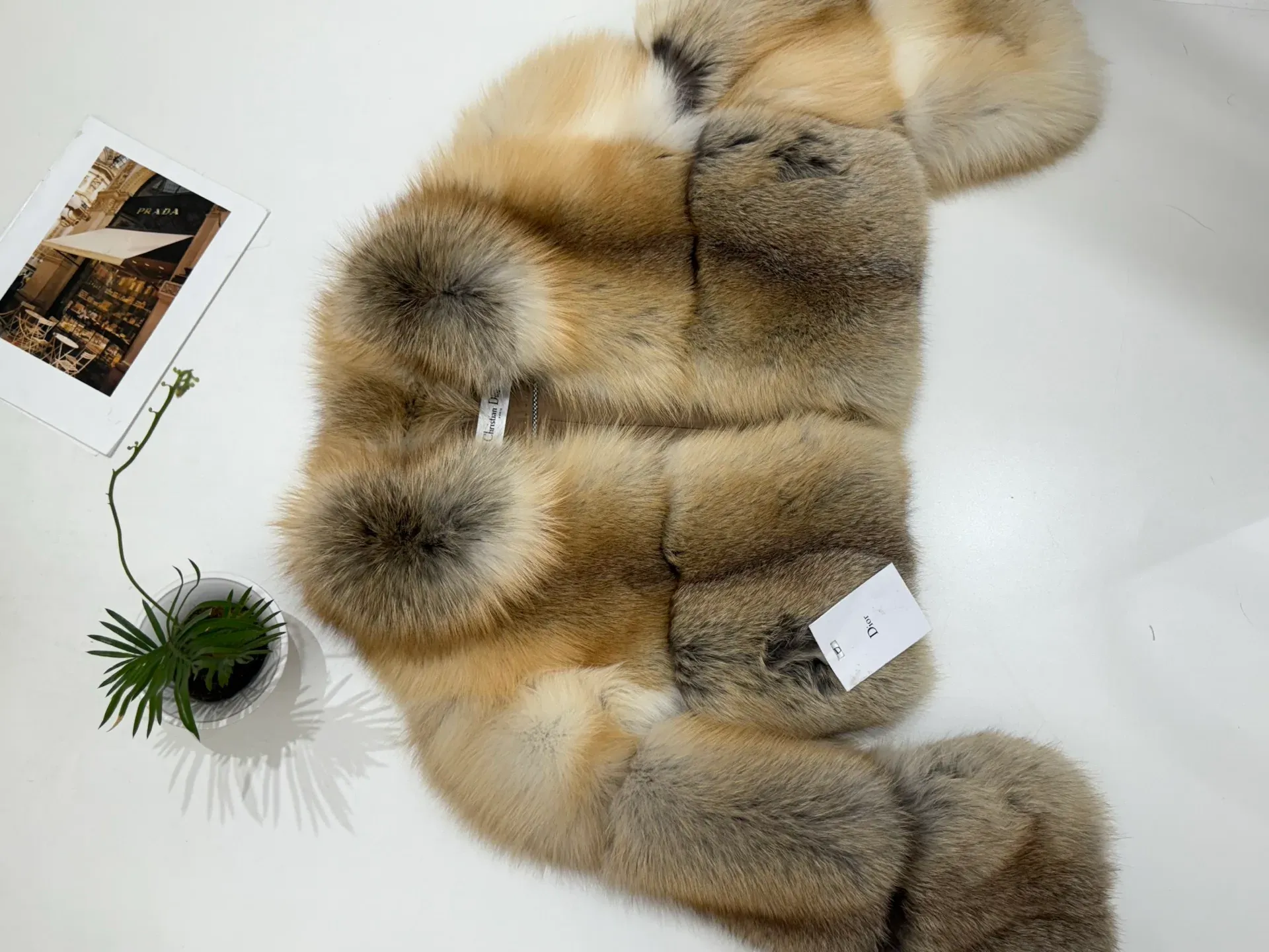 Шубы Женские Christian Dior 98594