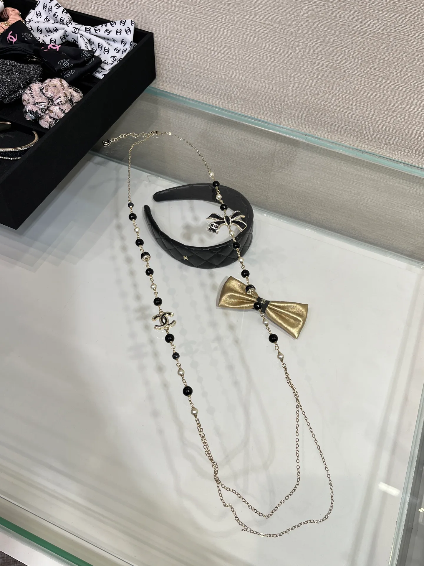 Бижутерия Chanel 70859