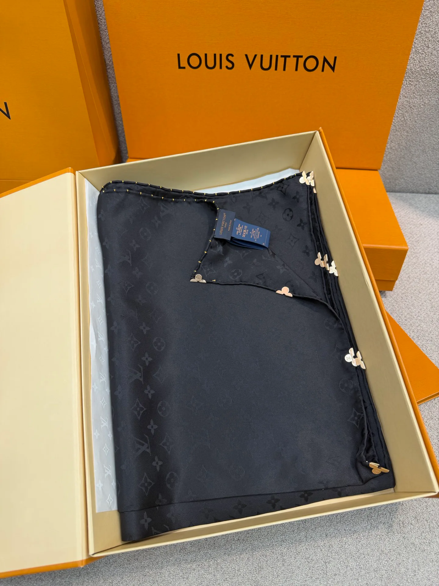 Шарфы Louis Vuitton 13896115