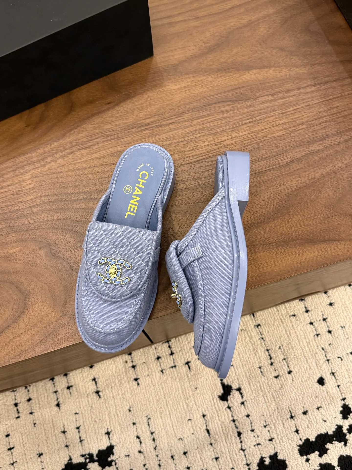 Сандалии Женские Chanel 13444892