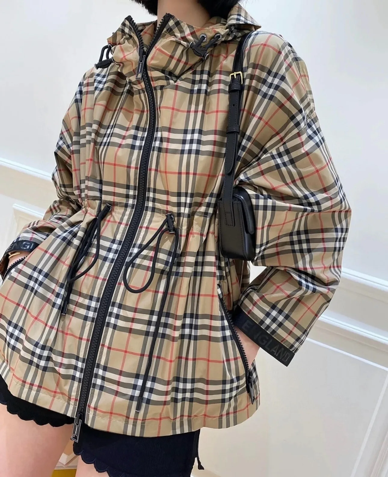 Куртки И Пуховики Женские Burberry 18571041