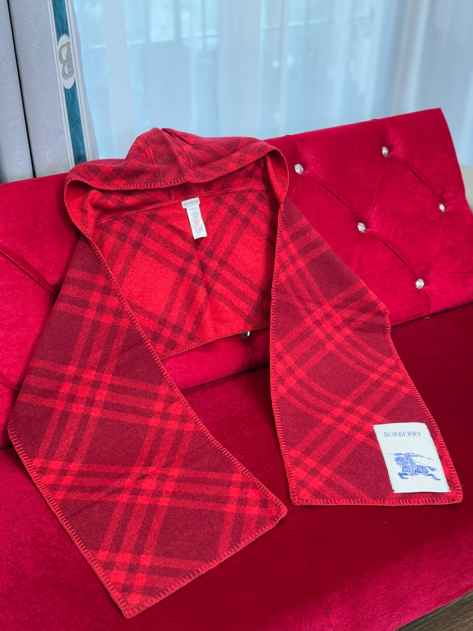 Шарфы Burberry 18287554