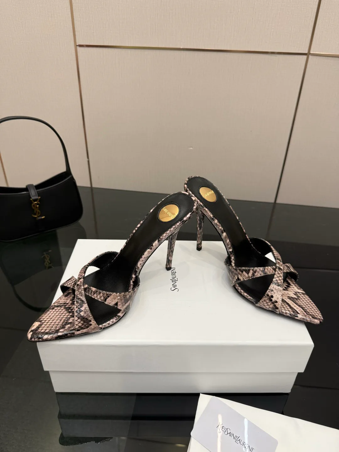 Босоножки Женские Saint Laurent 11409903
