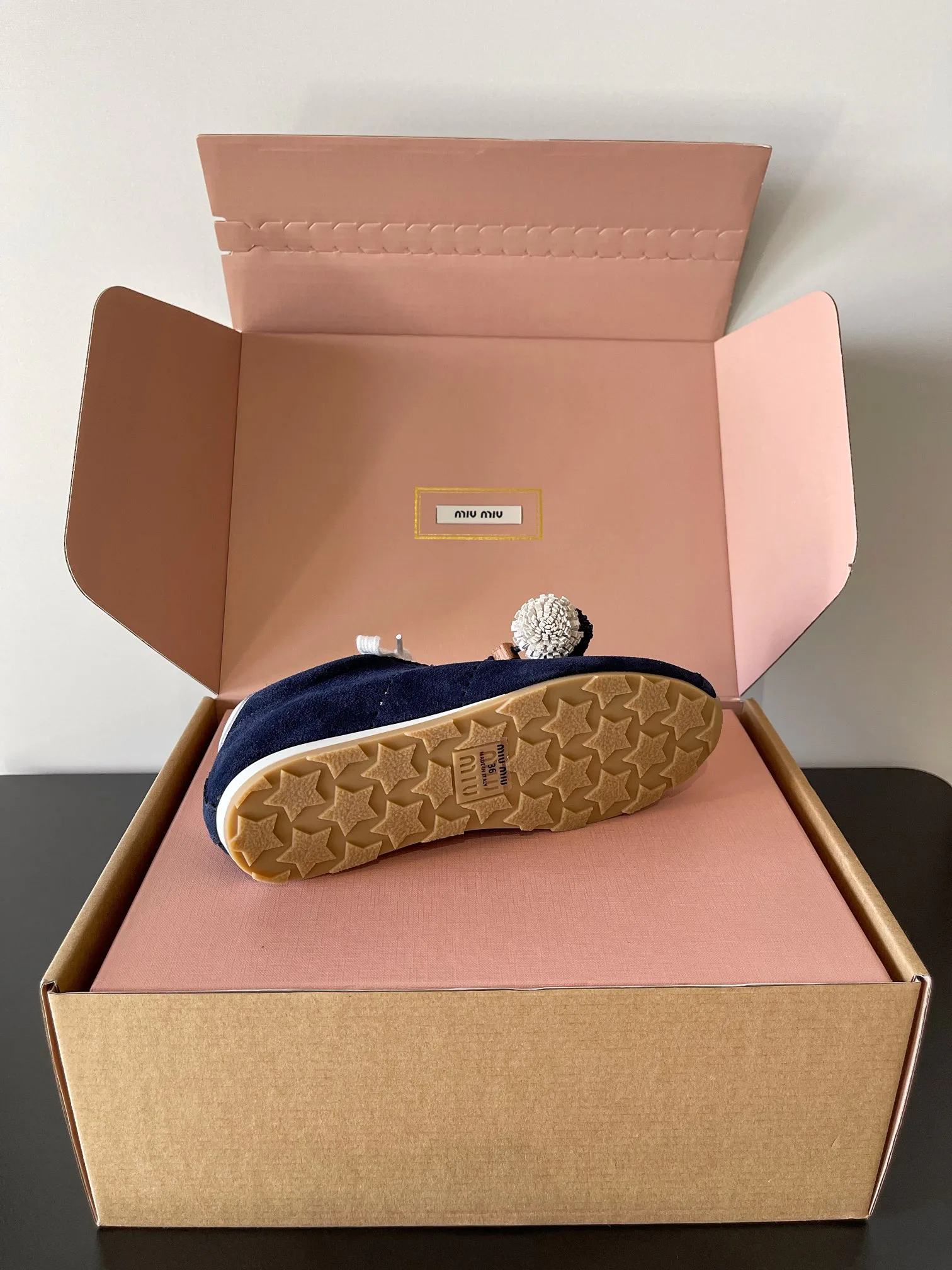 Кроссовки Женские Miu Miu 18703410