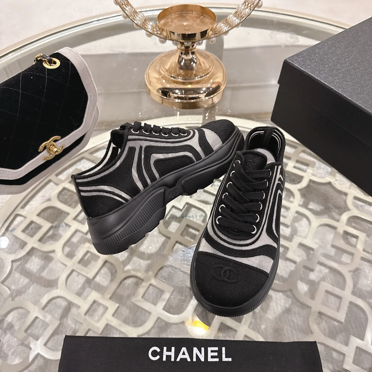 Кроссовки Женские Chanel 1529092