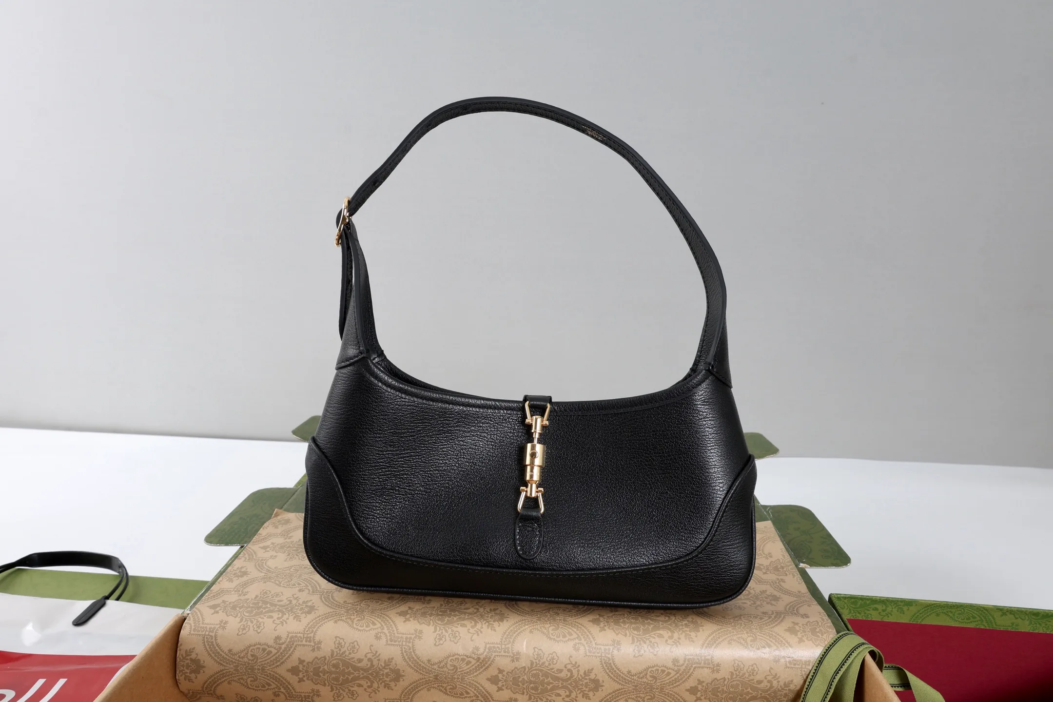 Классические Сумки Женские Gucci 11508423