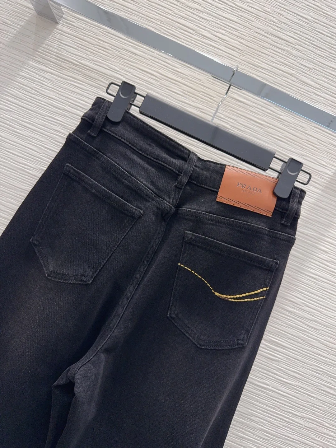 Джинсы Женские Prada 18167348