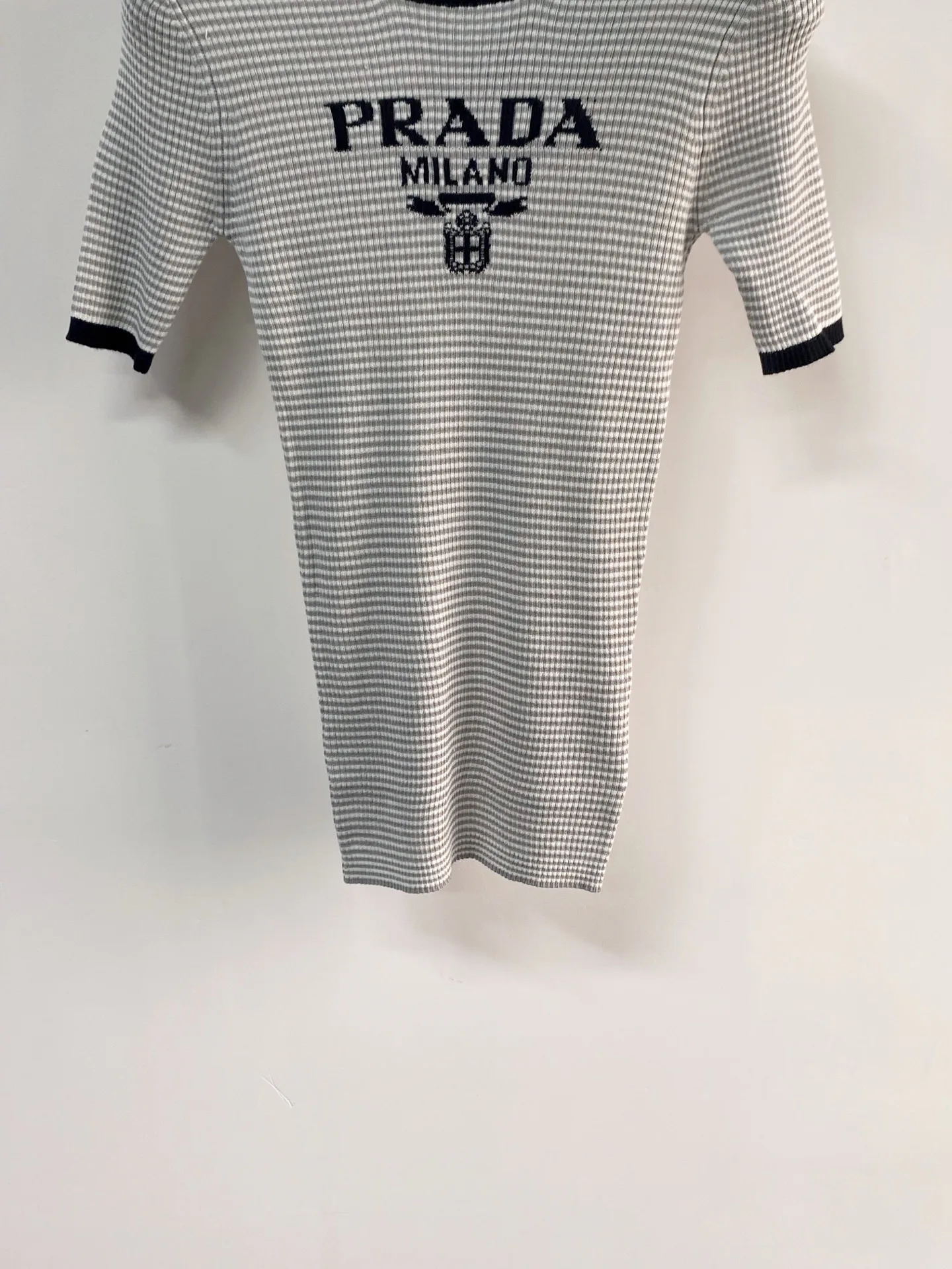Футболки Женские Prada 12935811