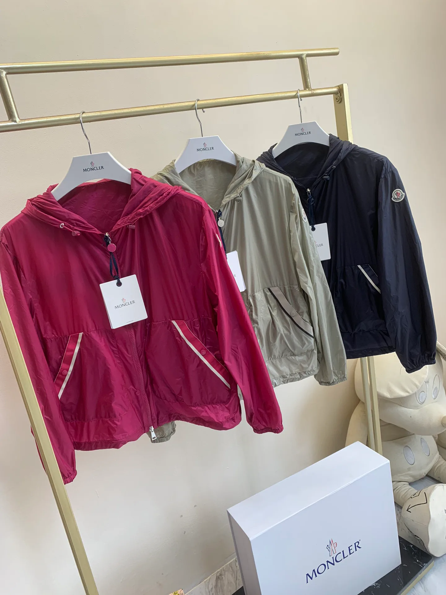 Куртки И Пуховики Женские Moncler 11479455