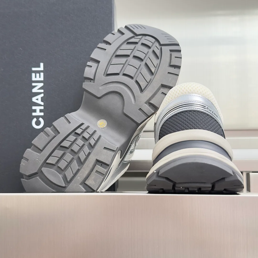 Кроссовки Женские Chanel 19552578