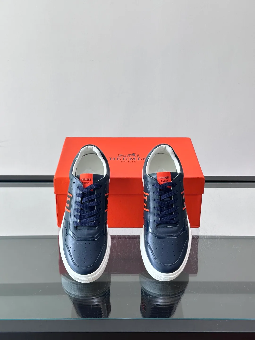 Кроссовки Женские Hermes 17349429