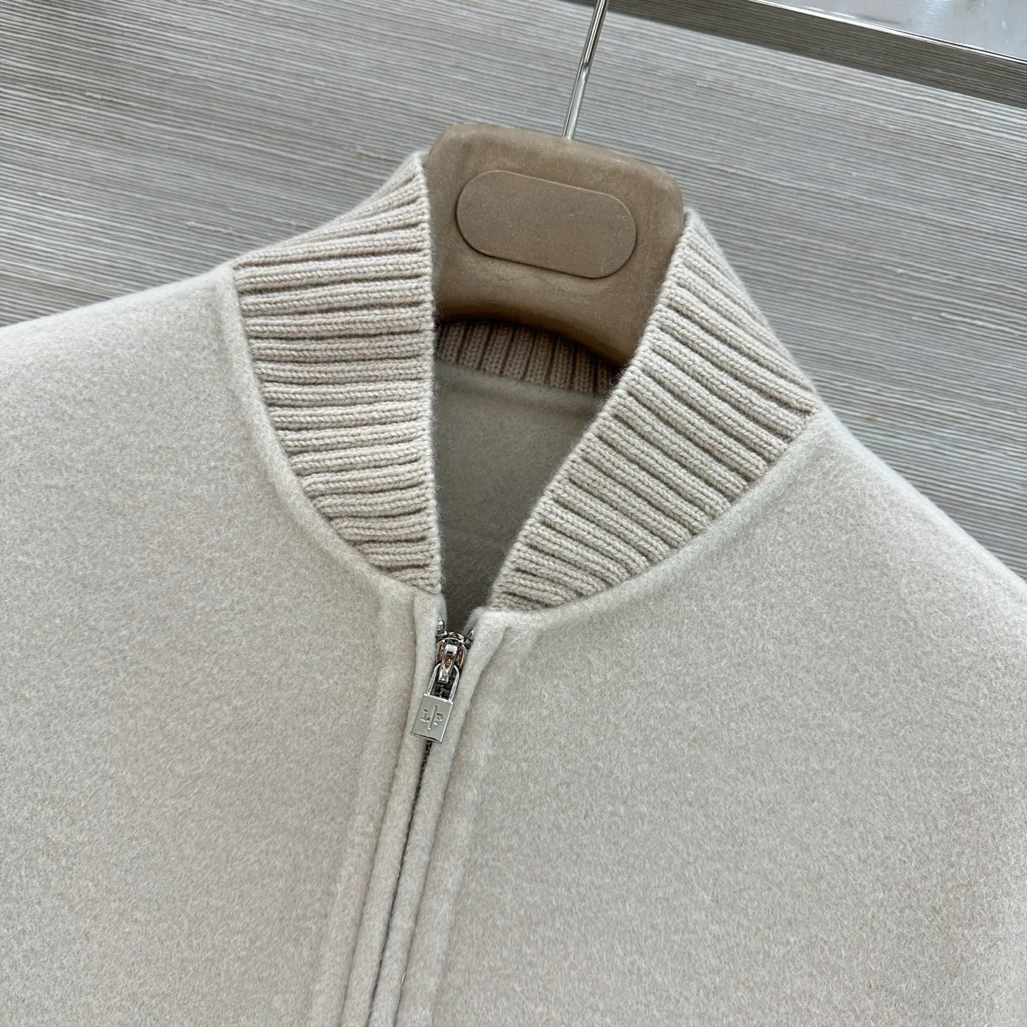 Пальто Женские Loro Piana 18230344