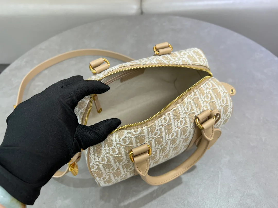 Сумки На Ремне Женские Christian Dior 293130