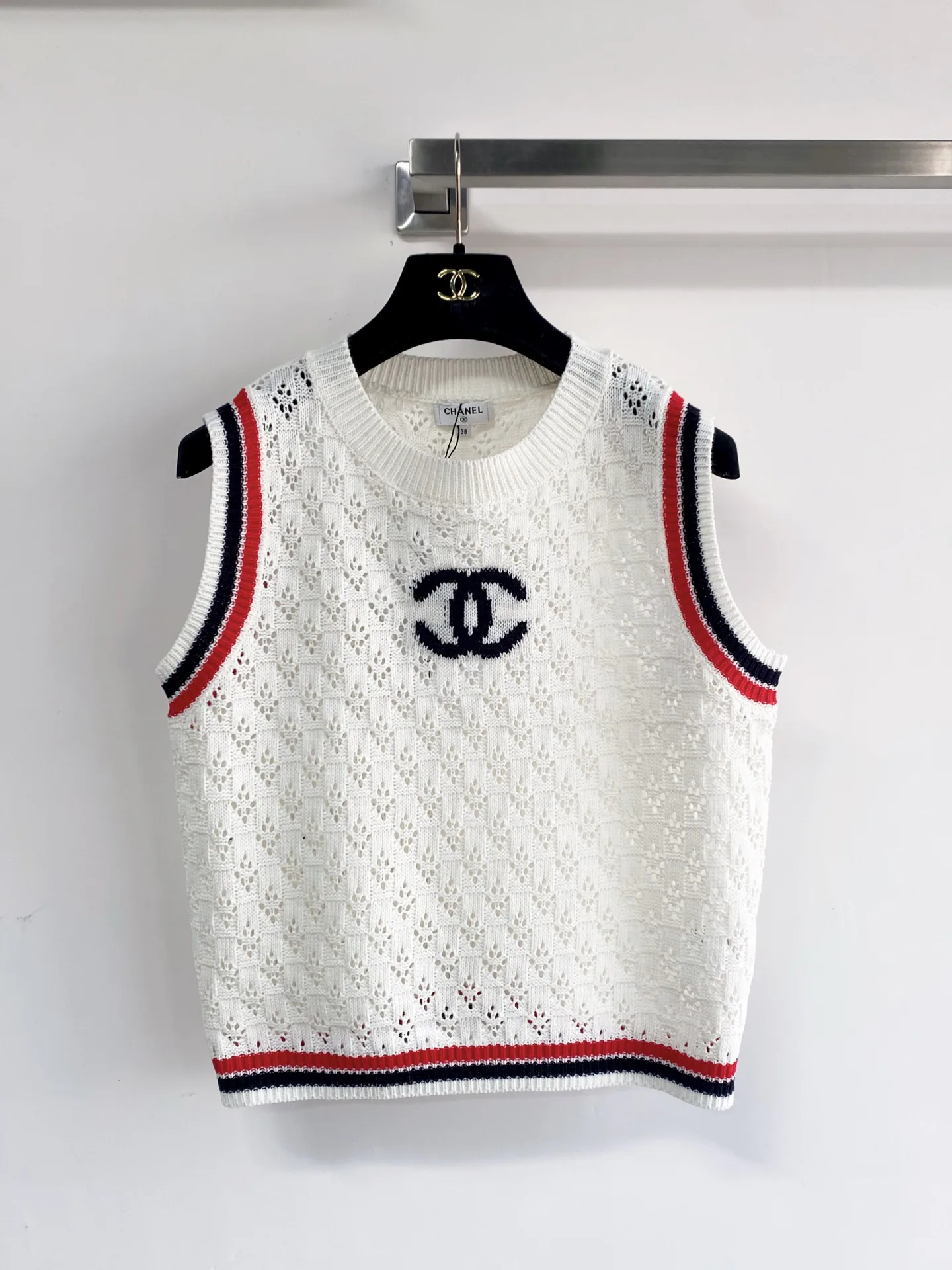 Жилеты Женские Chanel 11397877