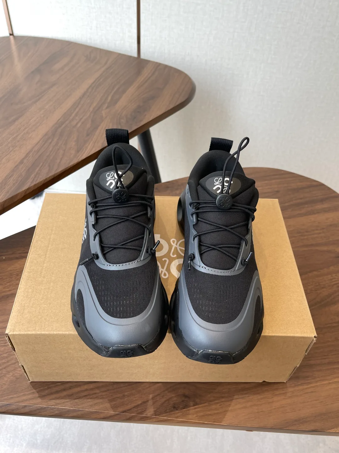 Кроссовки Женские Loewe 138025