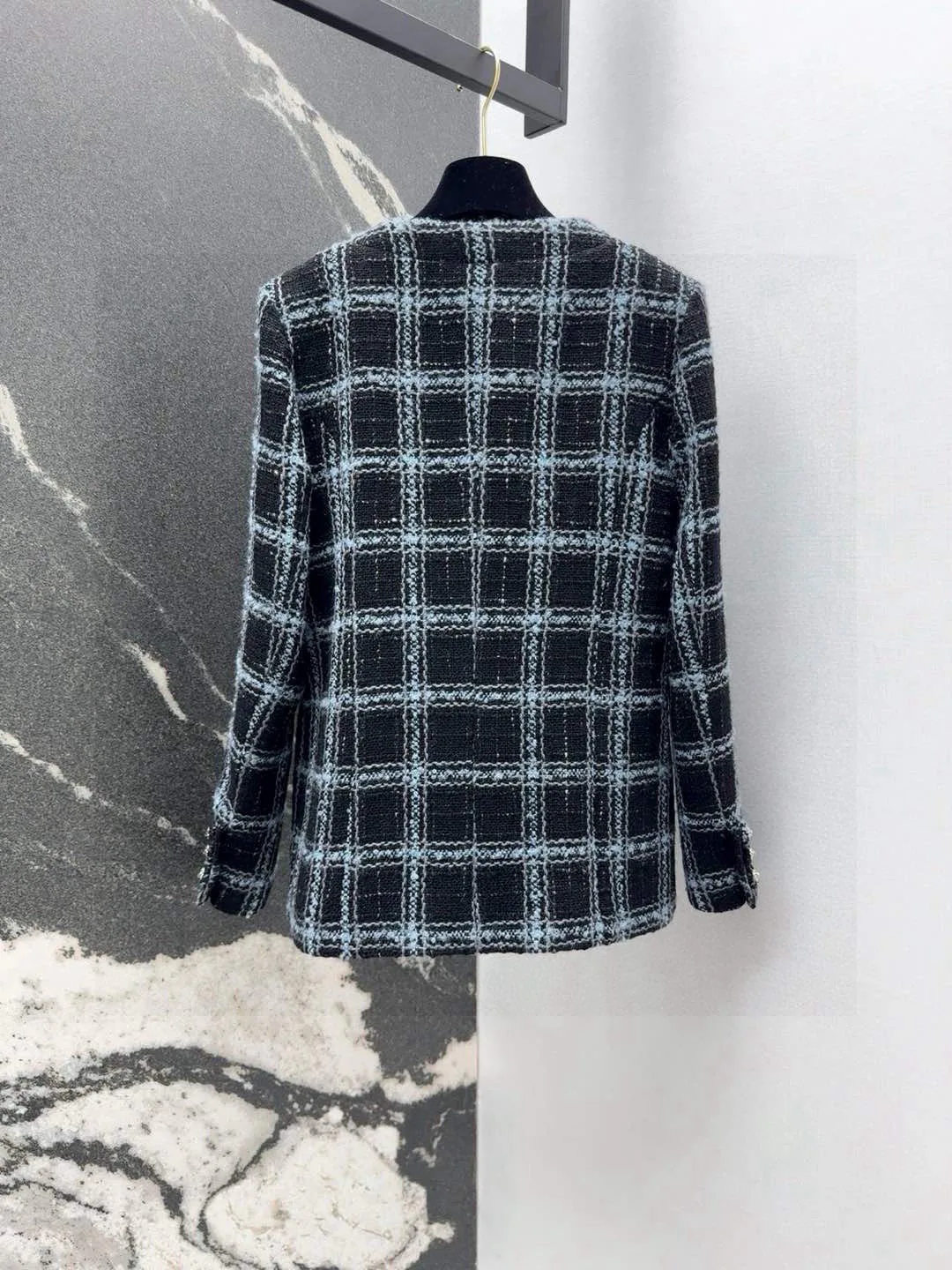 Куртки И Пуховики Женские Chanel 1180475