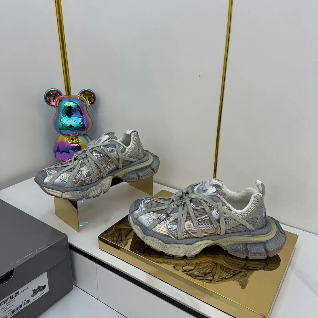 Кроссовки Женские Balenciaga 11165630