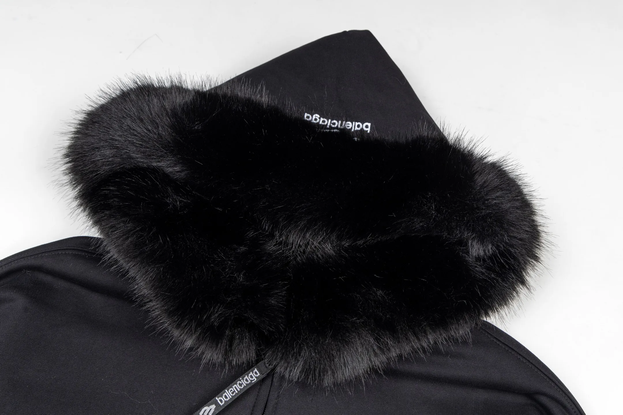 Куртки И Пуховики Женские Balenciaga 274480