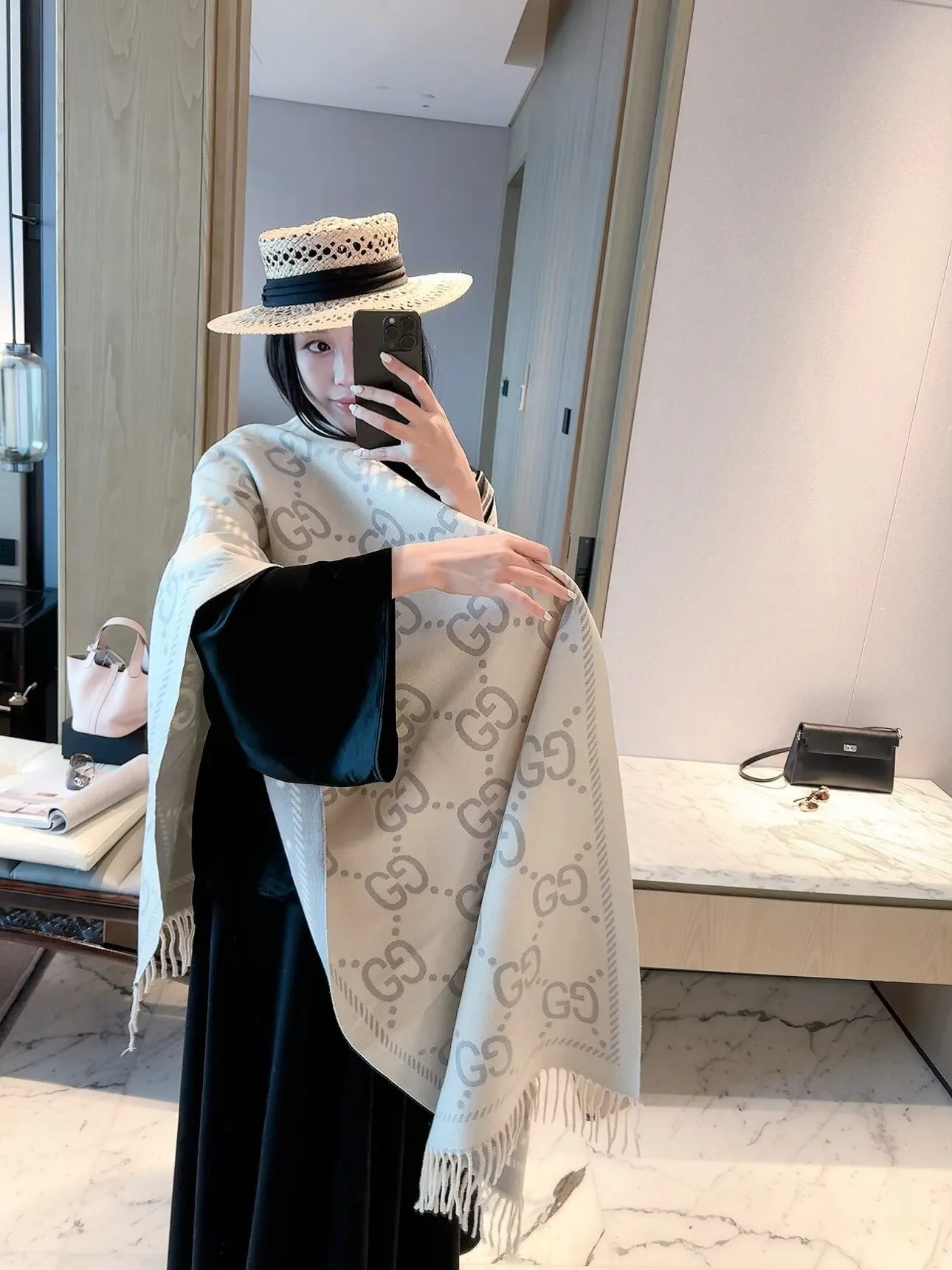 Шарфы Gucci 18322526