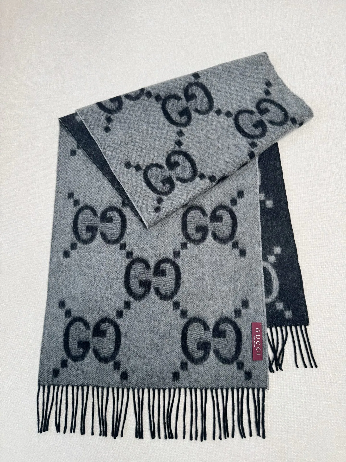 Шарфы Gucci 17945388