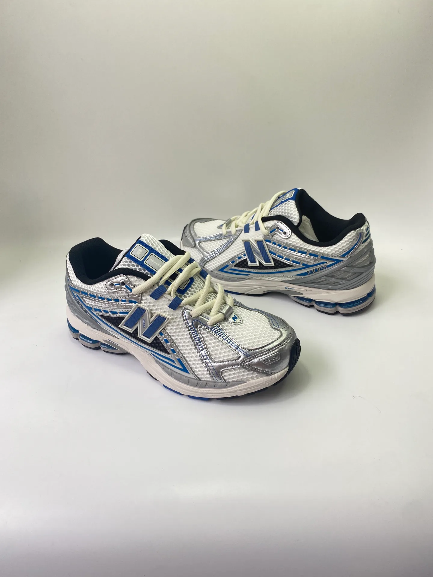 Кроссовки Женские New Balance 24830