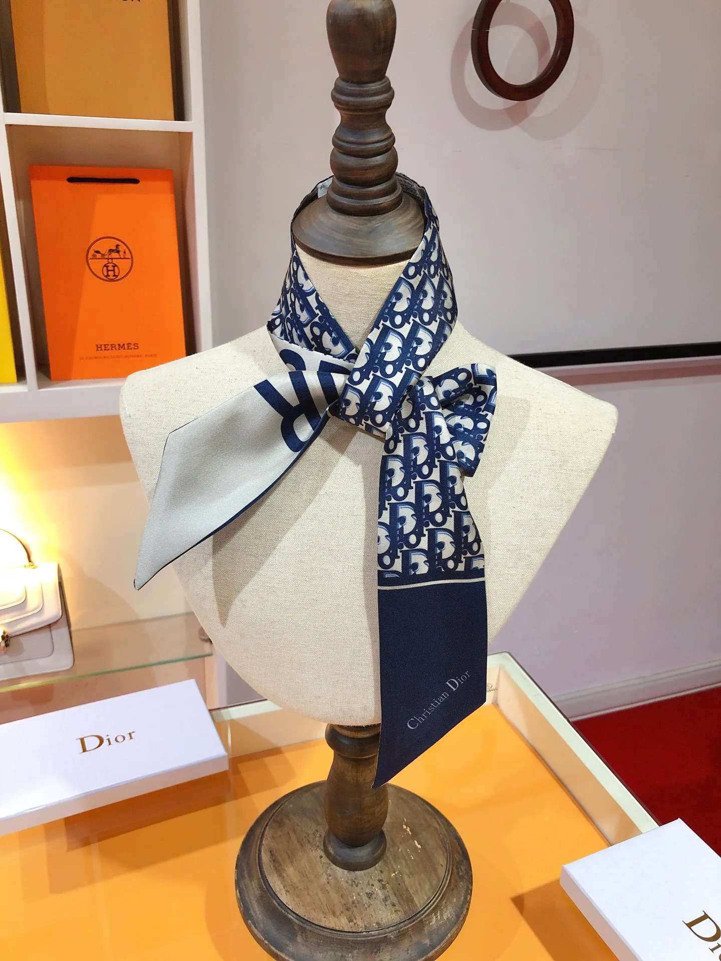 Платки Christian Dior 11203403