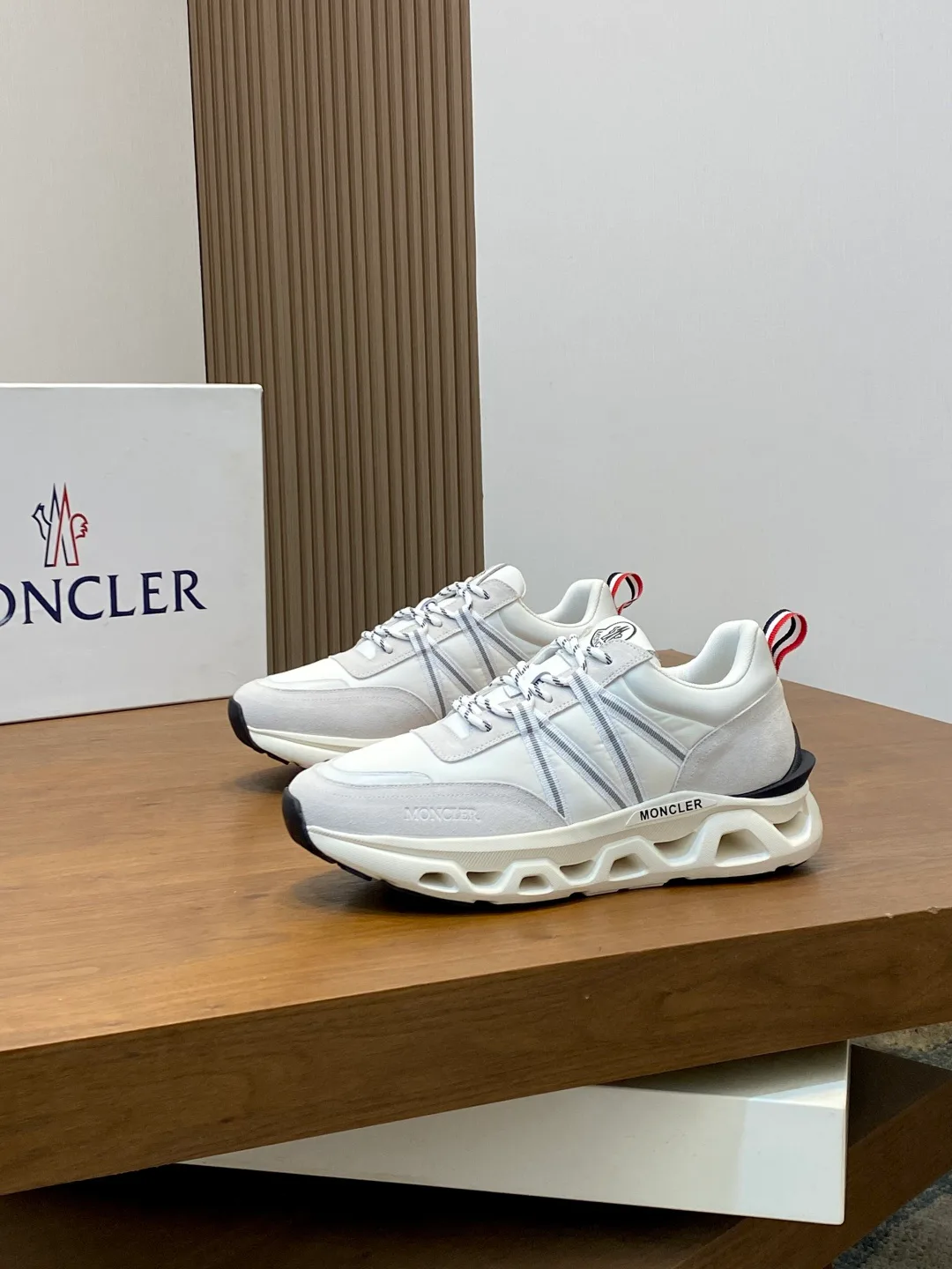 Кроссовки Мужские Moncler 11250178