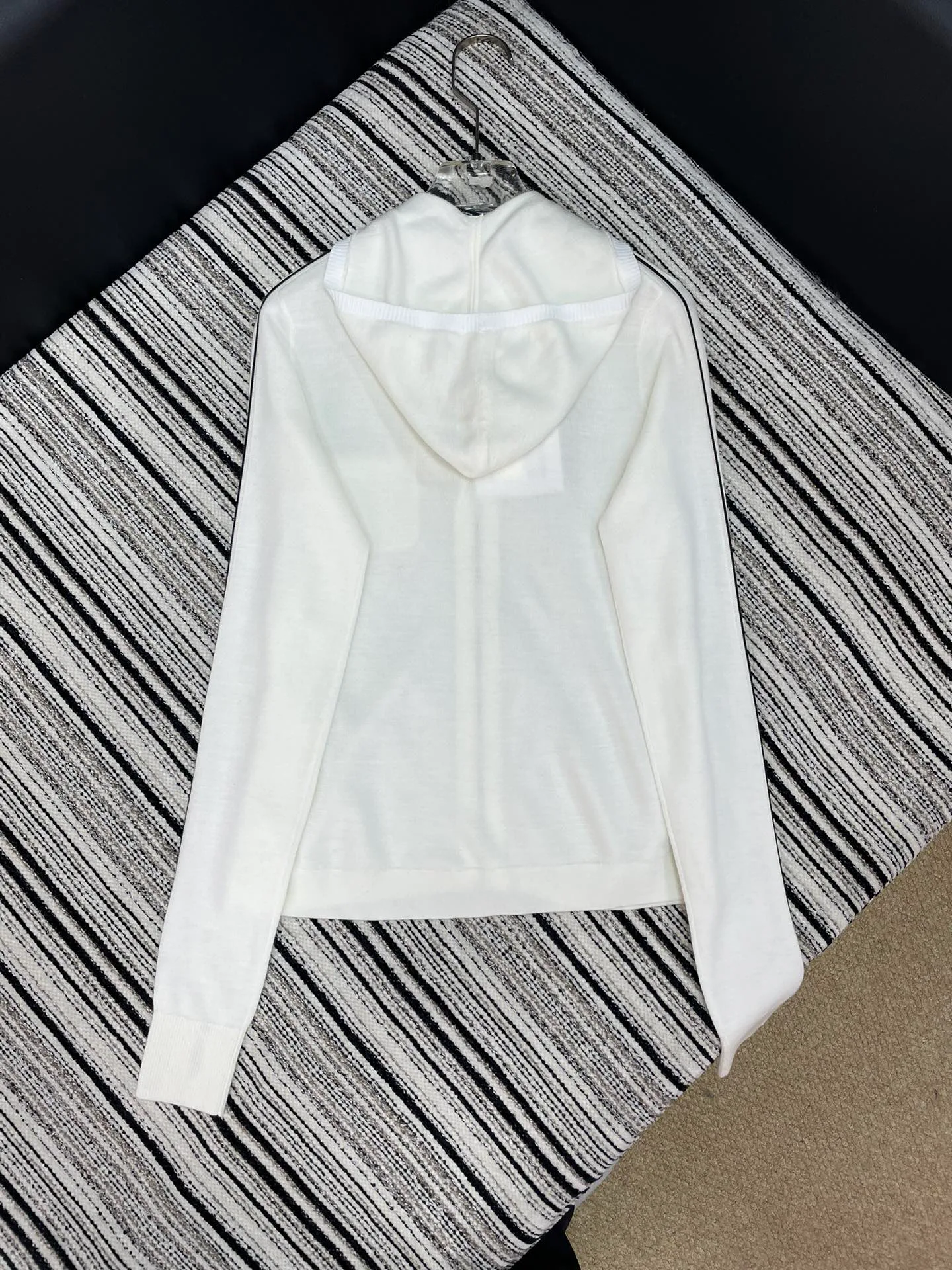 Джемперы И Свитеры Женские Chanel 581993