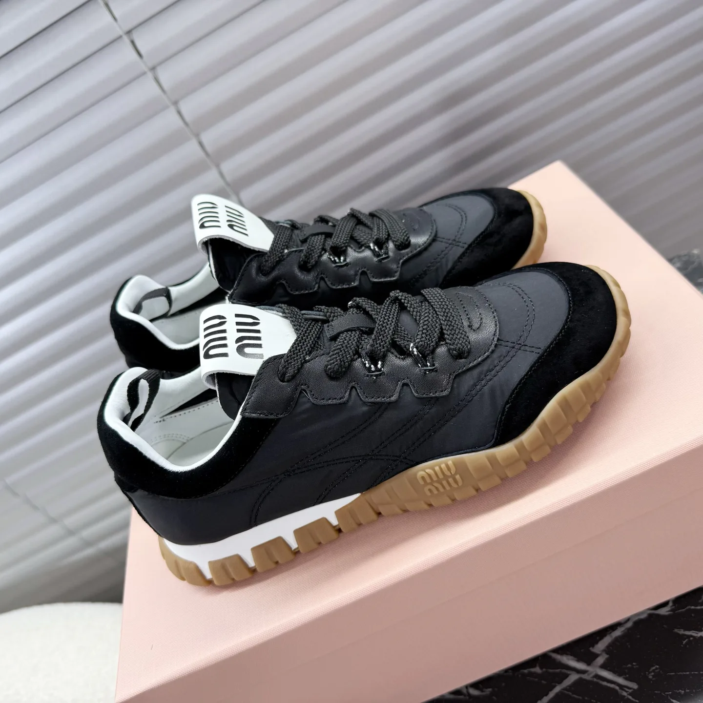 Кроссовки Женские Miu Miu 3742543