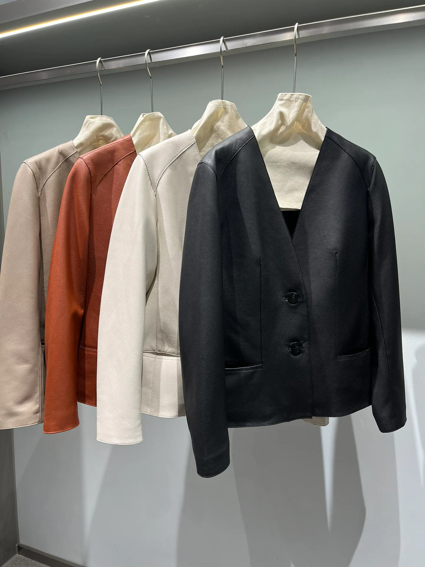 Кожаные Куртки И Дублёнки Женские Hermes 10037666