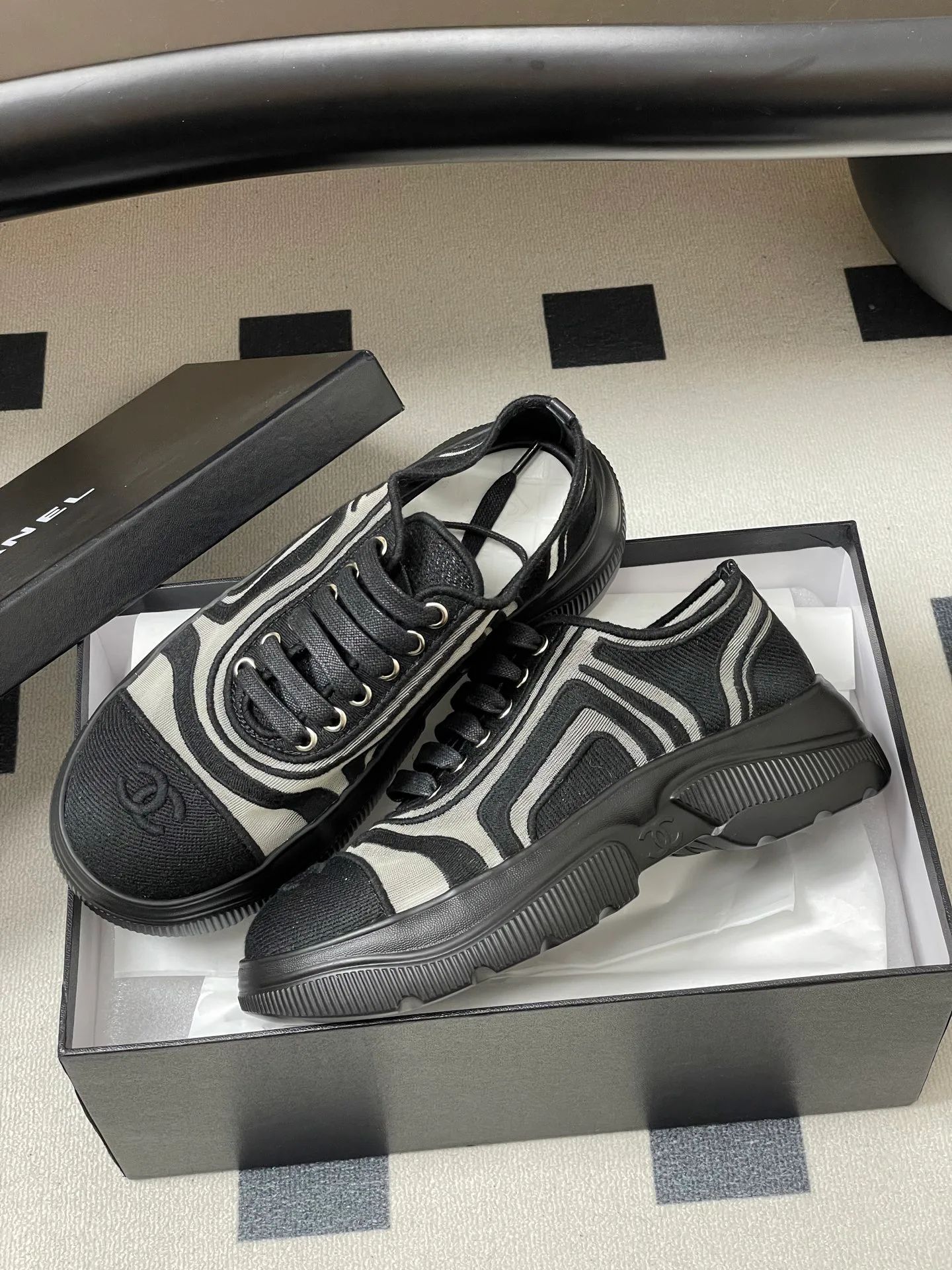 Кроссовки Женские Chanel 725613