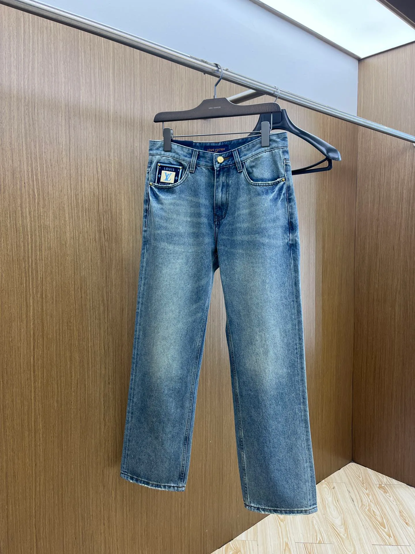 Джинсы Женские Louis Vuitton 12821728