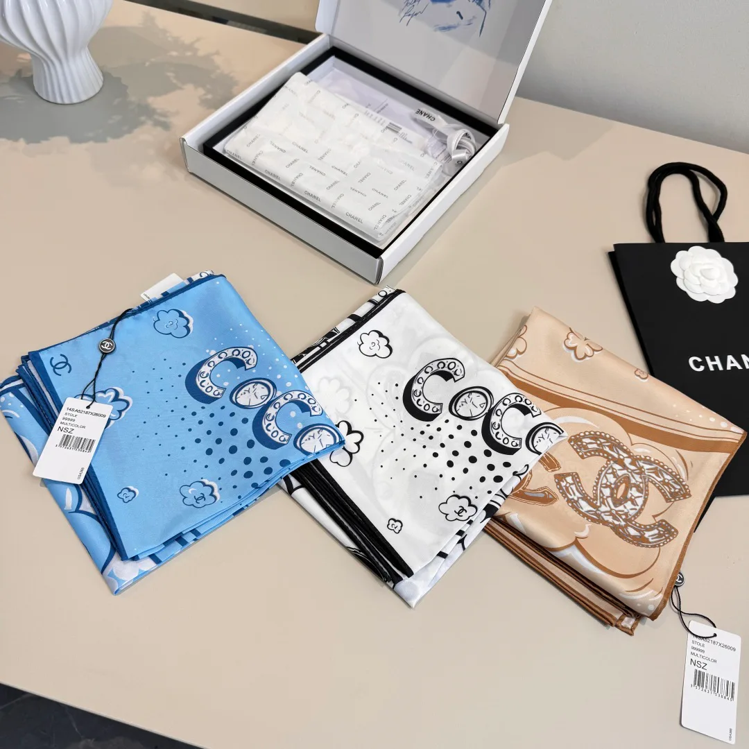 Платки Chanel 17498404
