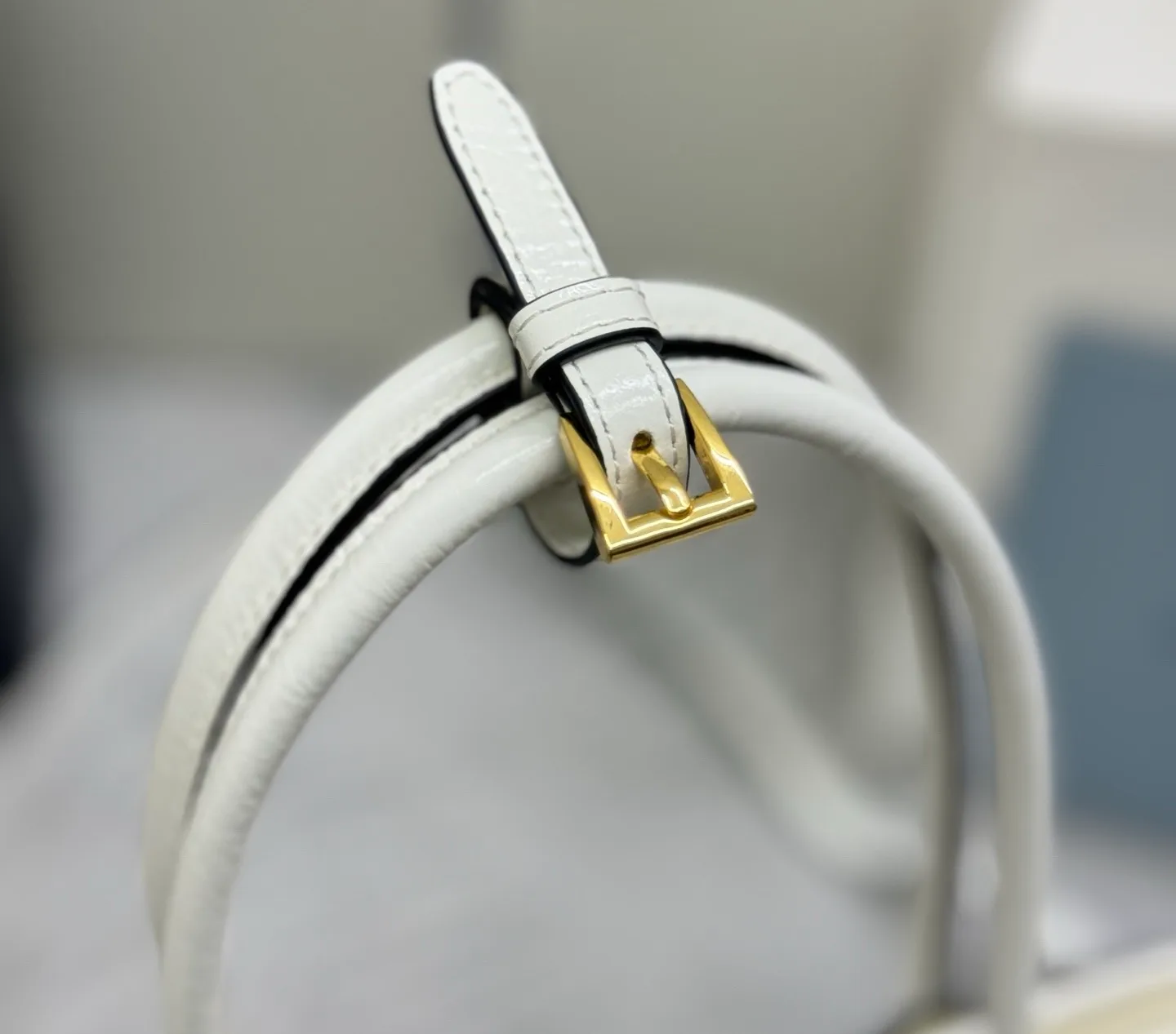 Классические Сумки Женские Prada 11462526