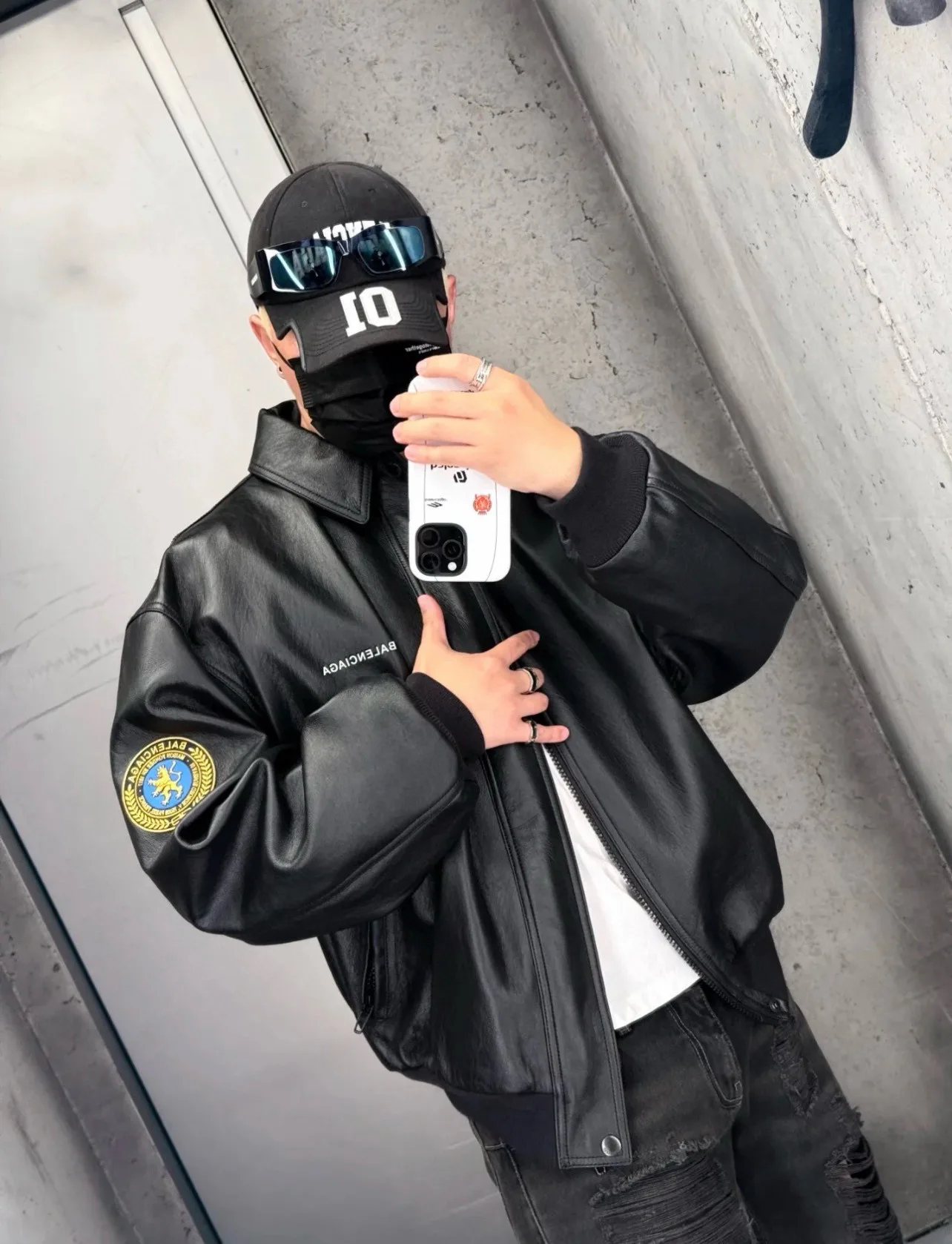 Куртки Женские Balenciaga 215423