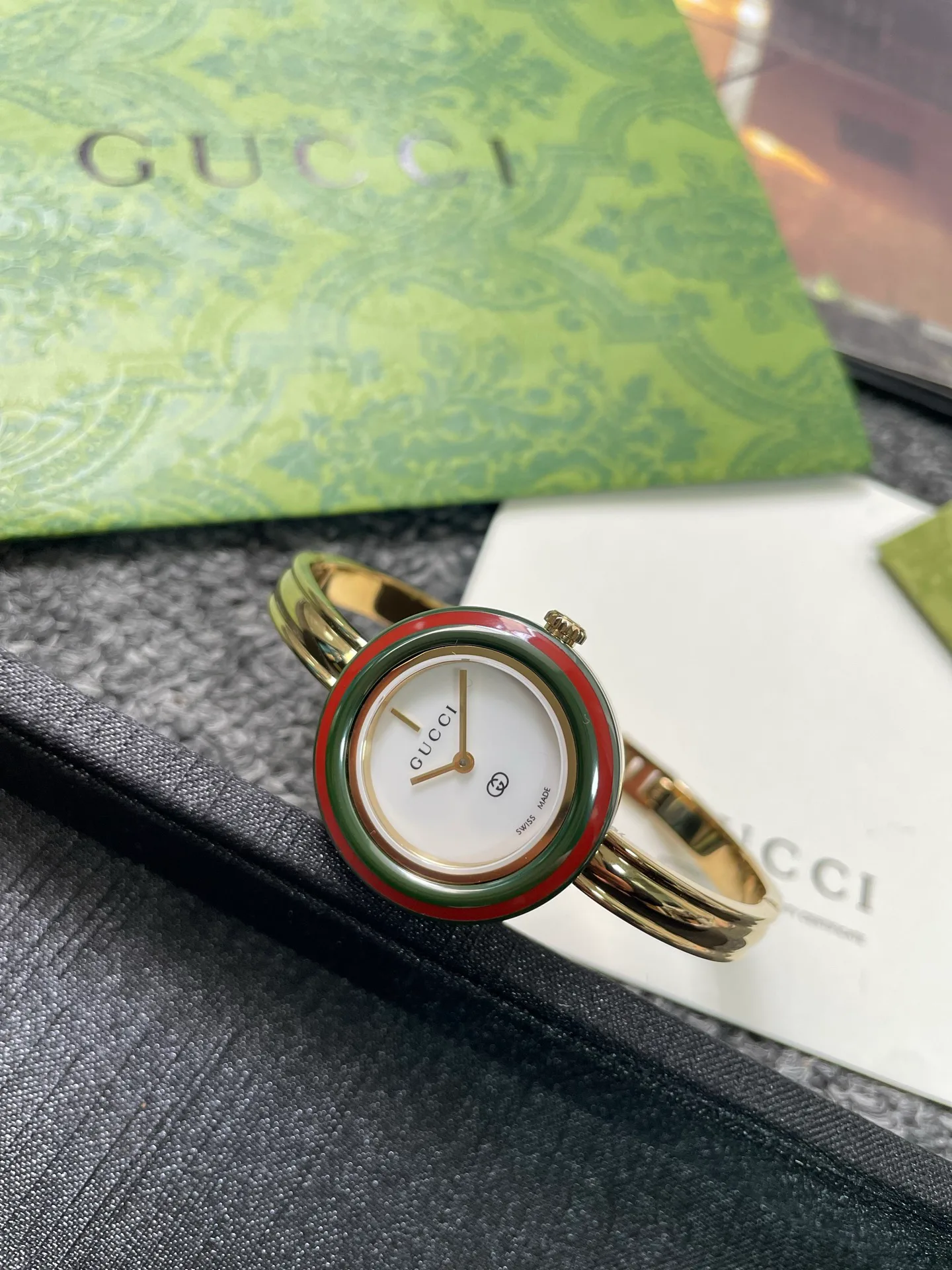 Часы Женские Gucci 798080