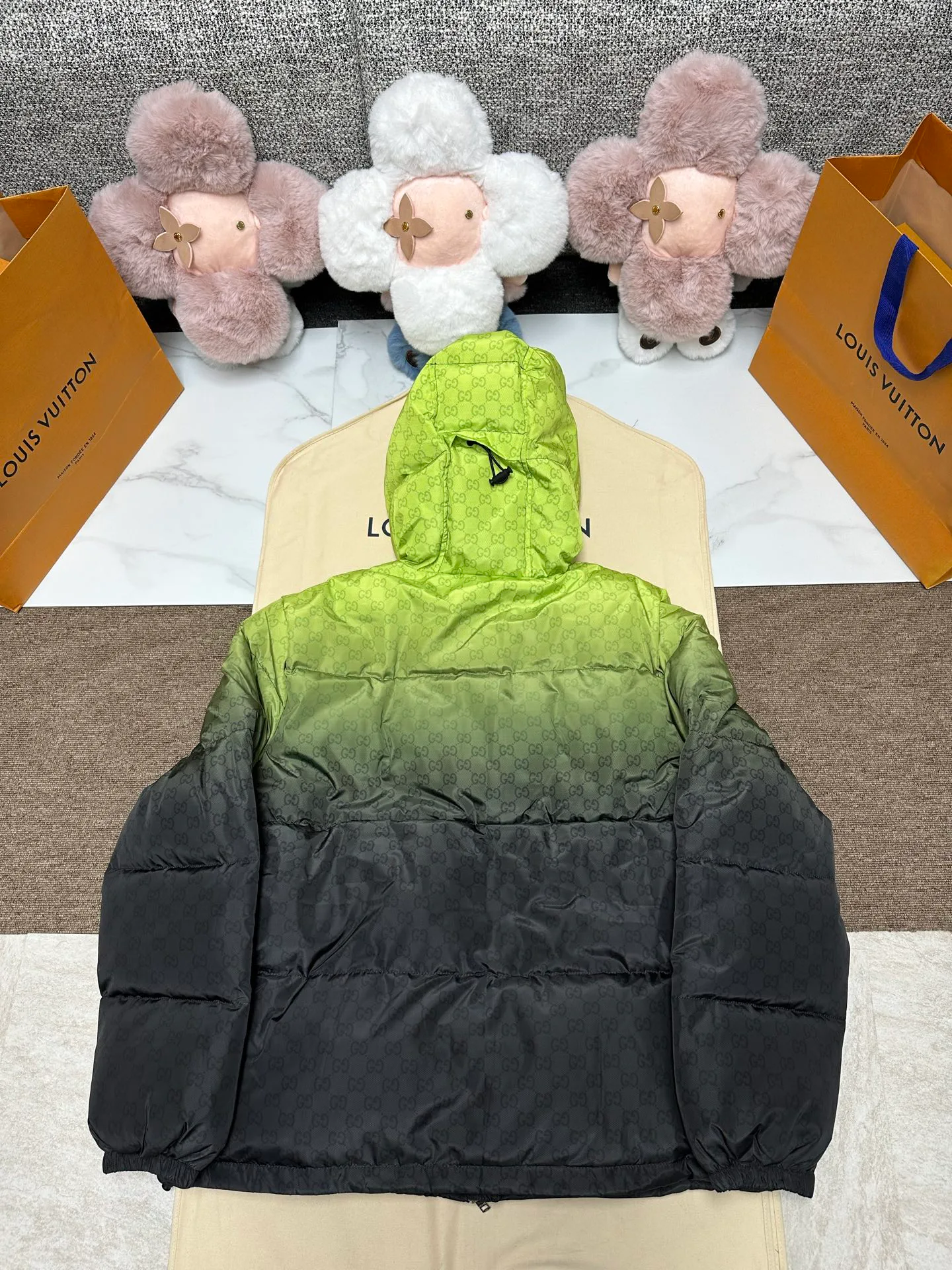 Куртки И Пуховики Женские Gucci 412859