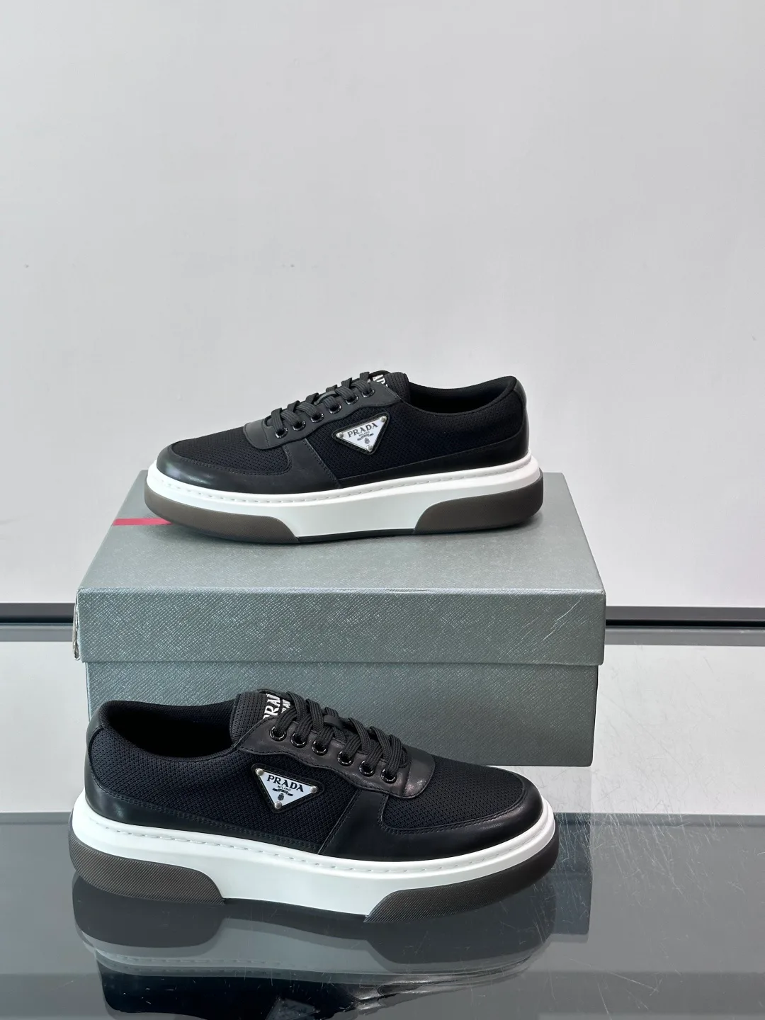 Кроссовки Мужские Prada 17913725