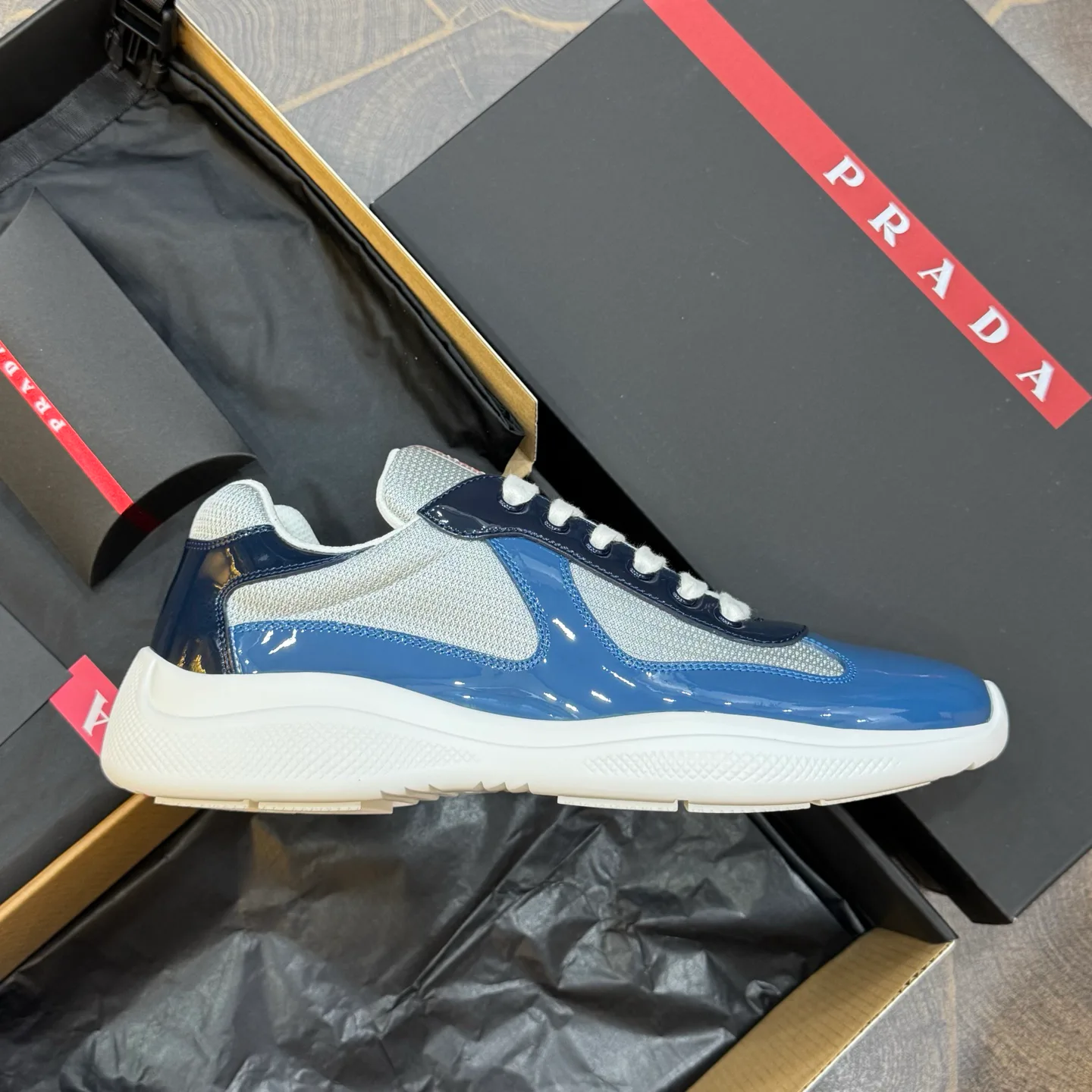 Кроссовки Женские Prada 18267046