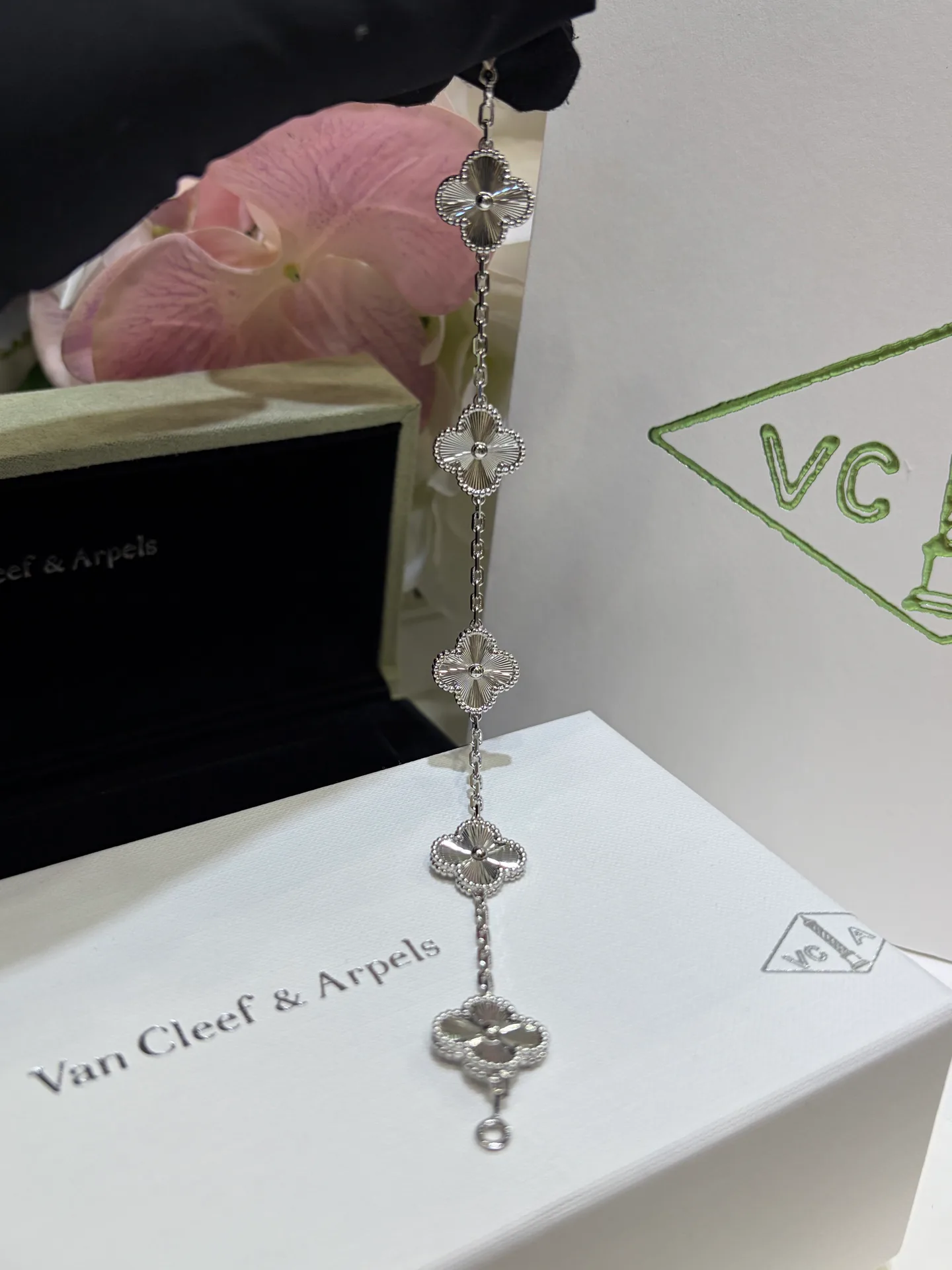 Бижутерия Van Cleef & Arpels 4971375