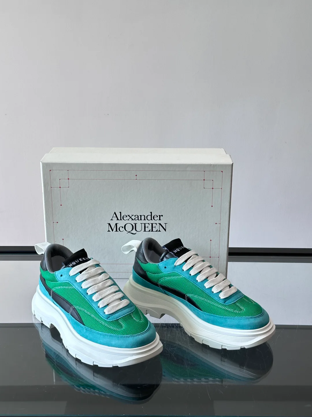 Кроссовки Женские Alexander Mcqueen 17328784