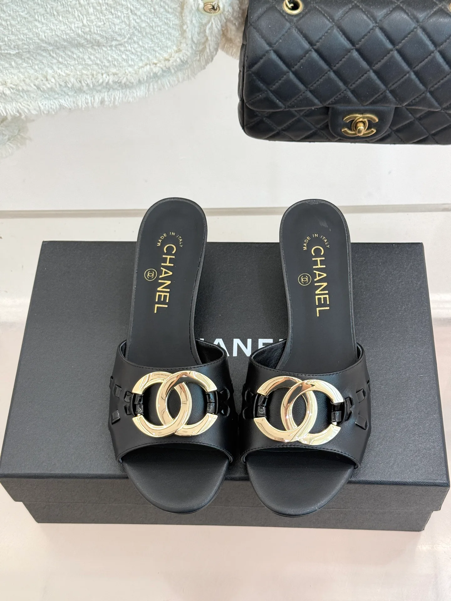 Шлепанцы Женские Chanel 16932249