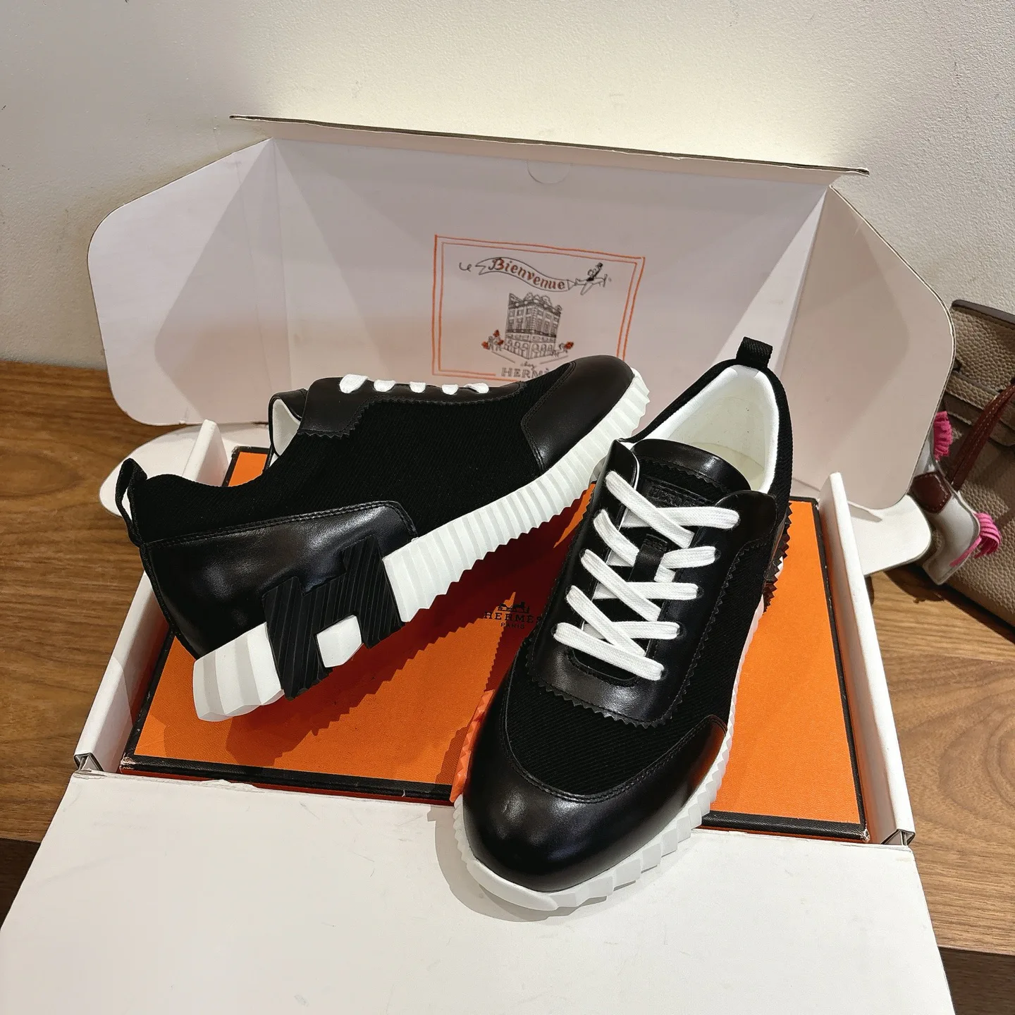 Кроссовки Женские Hermes 9914995