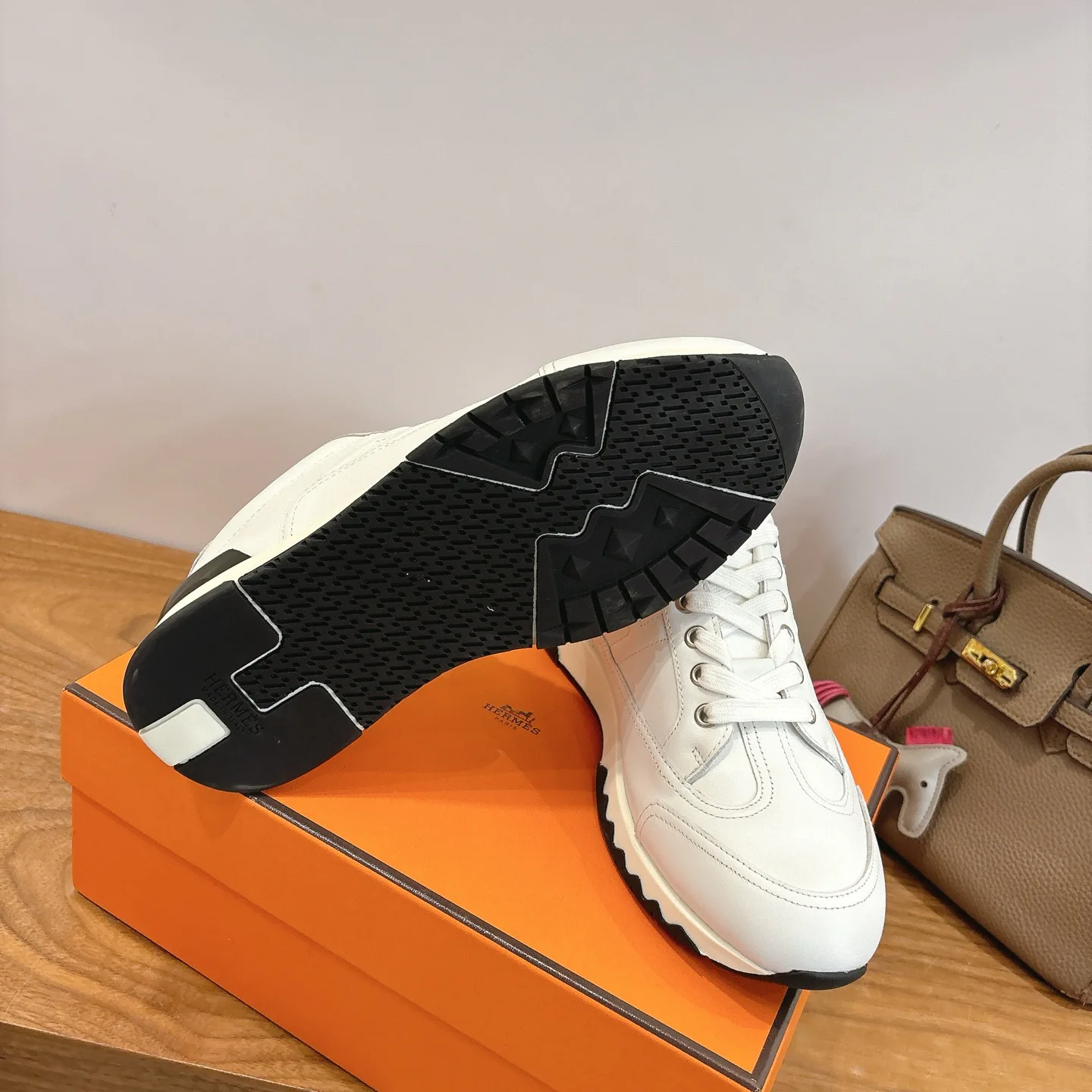 Кроссовки Женские Hermes 1886251