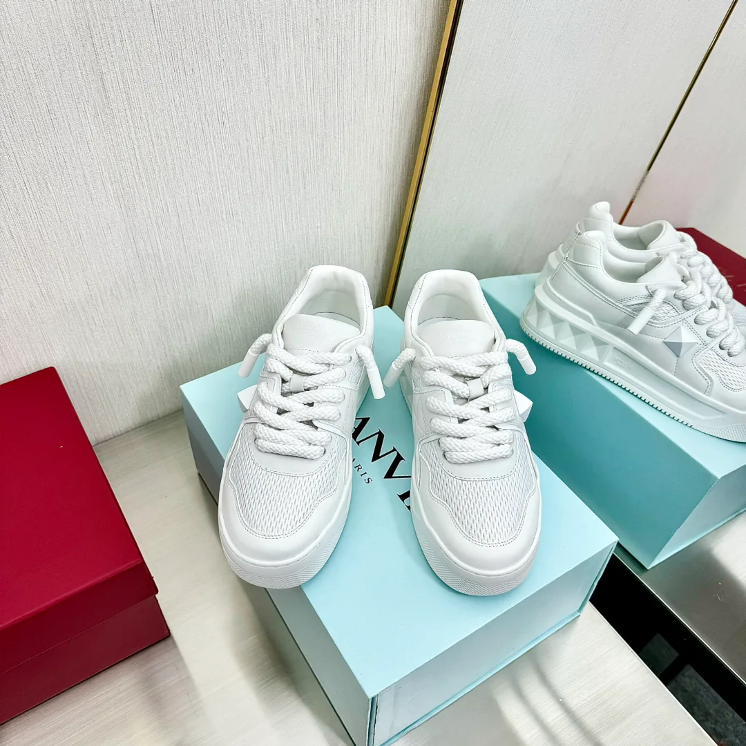 Кроссовки Женские Valentino 17955022