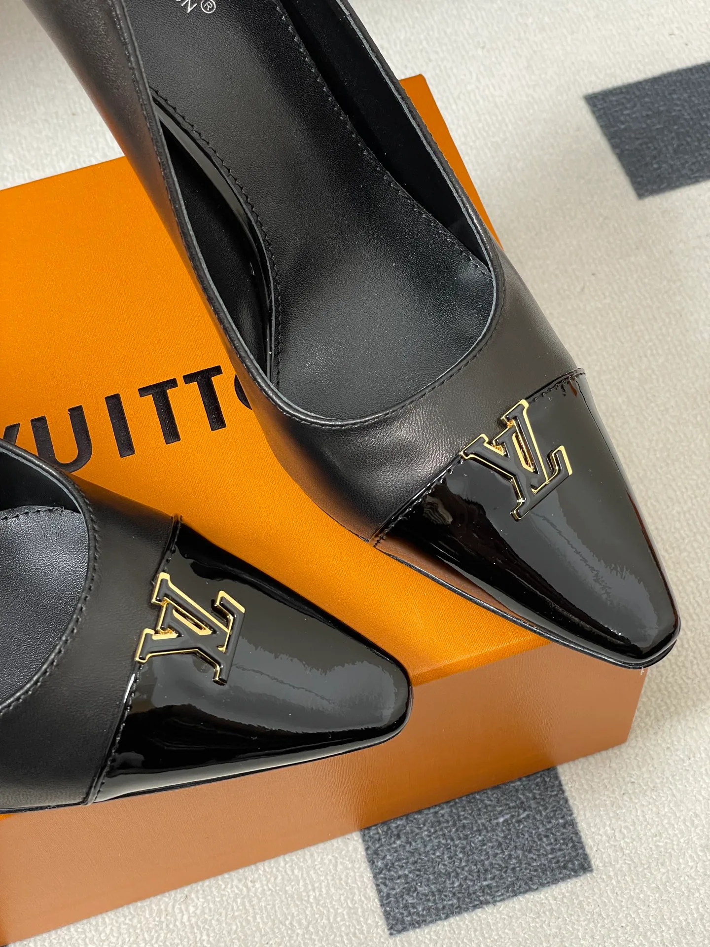 Туфли Женские Louis Vuitton 12755665