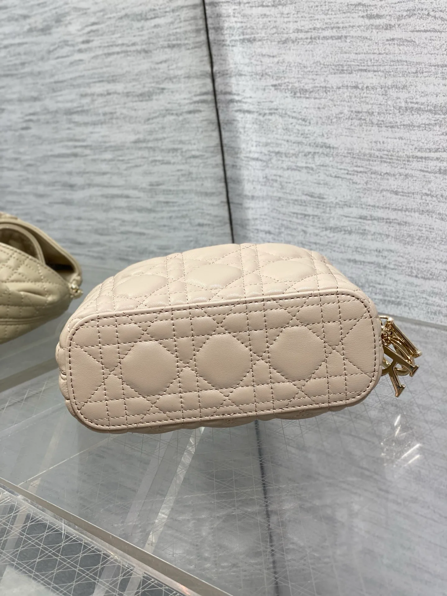 Классические Сумки Женские Christian Dior 18242111