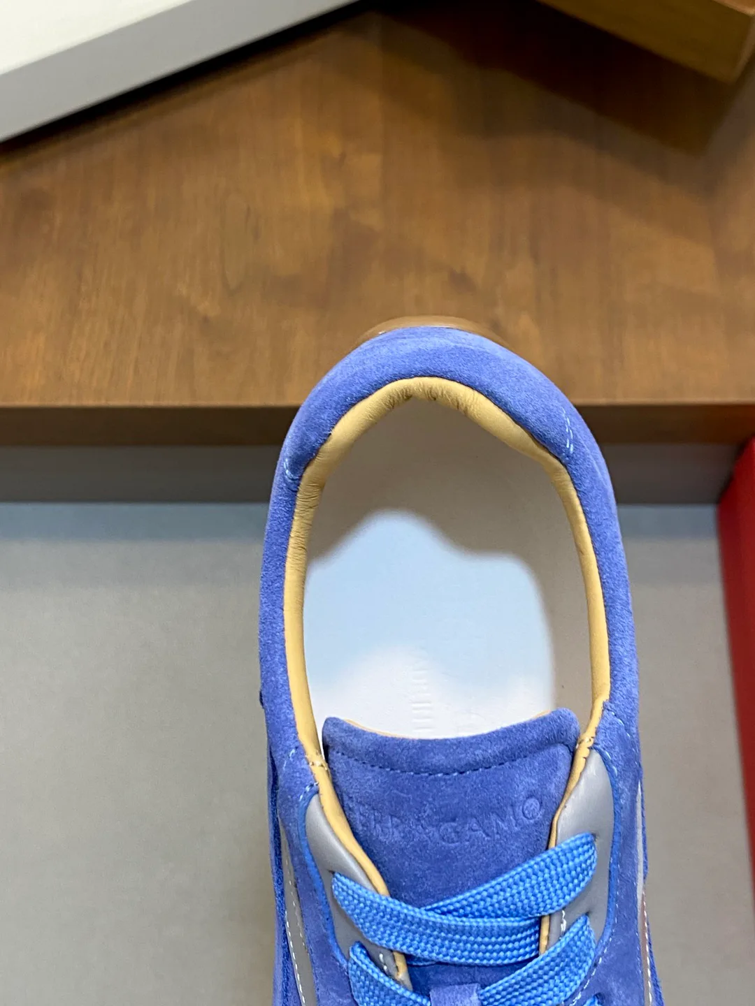 Кроссовки Мужские Salvatore Ferragamo 18274575